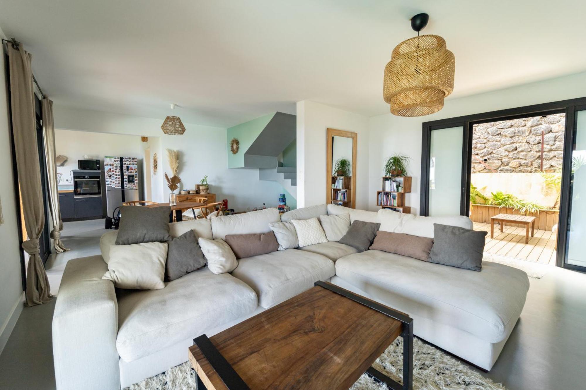 Villa Cactus Avec Piscine Et Vue Mer La Saline Le Bains Luaran gambar