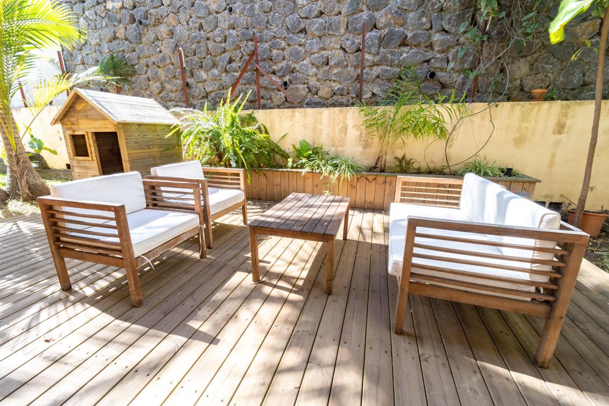 Villa Cactus Avec Piscine Et Vue Mer La Saline Le Bains Luaran gambar